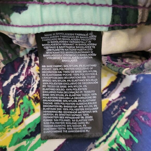 The North Face Women's TNF Easy Wind Shorts (Size XXL) - Picture 4 of 5
